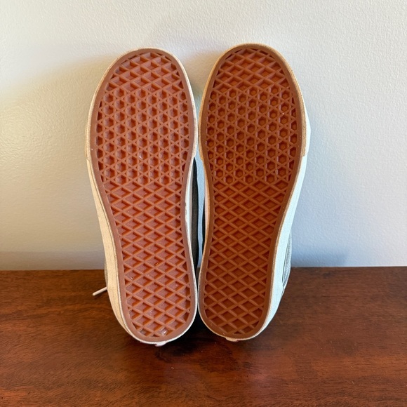 Vans Silver Old Skool Sneakers Size 8.5 - Picture 6 of 6